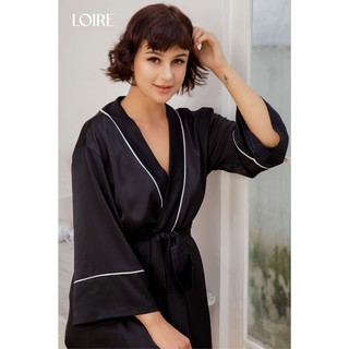 Áo Choàng Lụa Đen Viền Trắng Loirechic ACL01