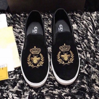 Giày lười GC nam thêu ong