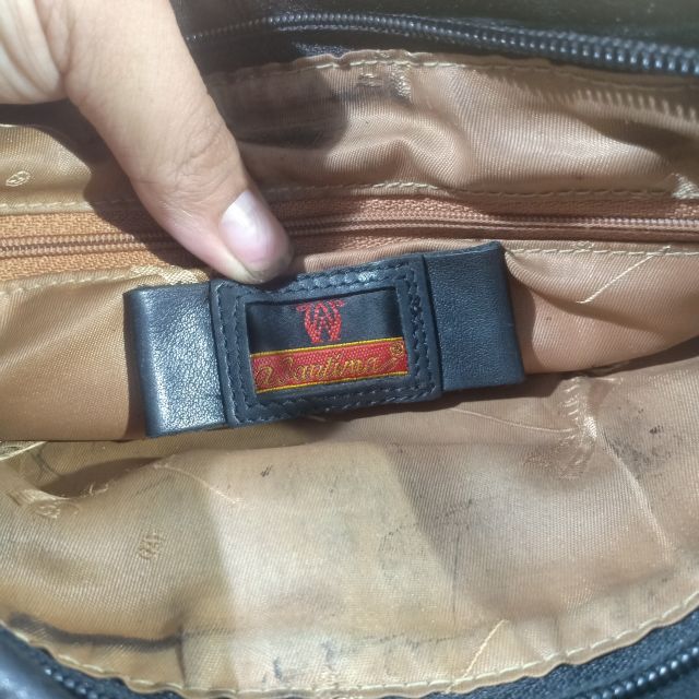 Túi đeo vai dáng đứng da thật secondhand  240718