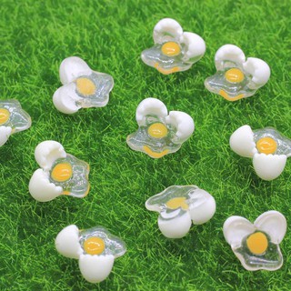 Charm quả trứng bị vỡ