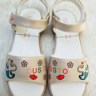 Sandal trẻ em