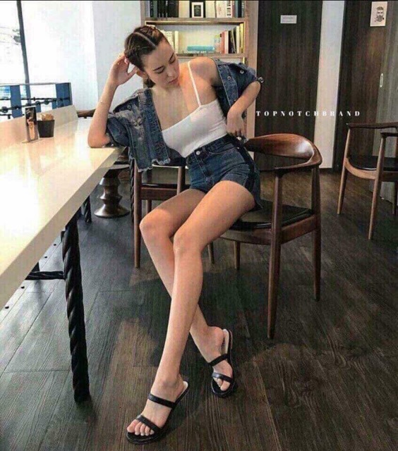 Áo 2 dây mảnh bozip tàu co dãn 4 chiều  Áo Hai Dây Croptop Nữ Busy 2 Lớp Thun Dẻo Không Viền Ôm Sát