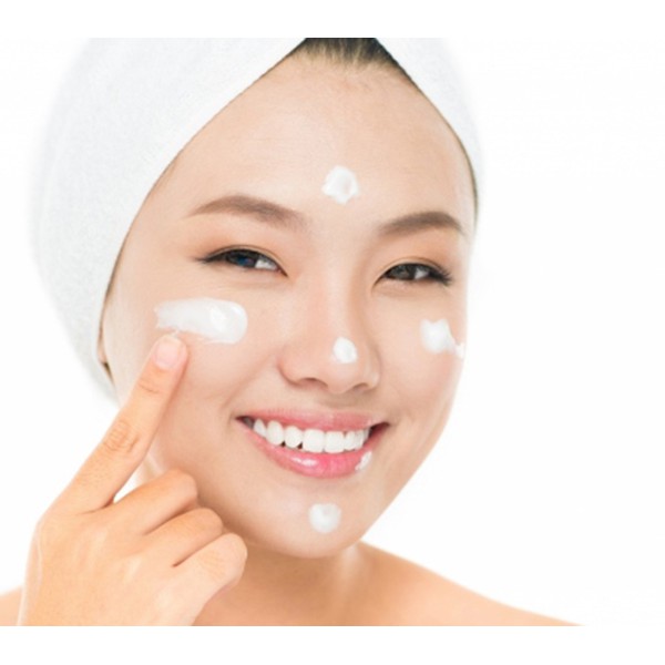 KEM DƯỠNG TRẮNG DA VÀ TRANG ĐIỂM TOÀN THÂN SILKY VEIL CHÍNH HÃNG