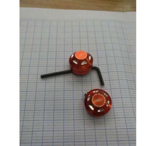 Chụp ốc bảo vệ heo dầu.