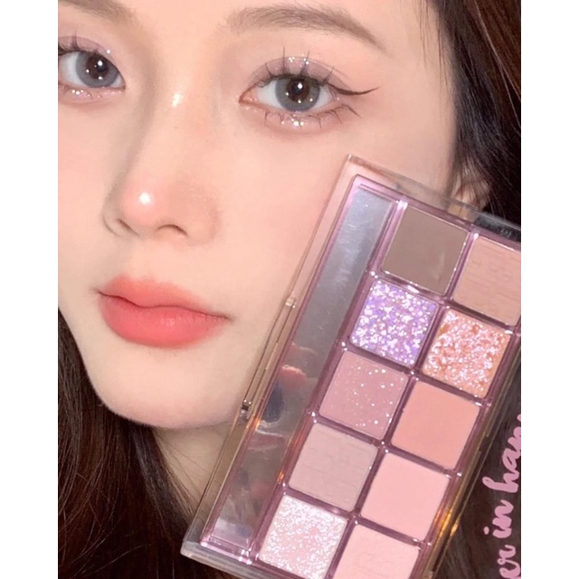 Có kèm cọ mắt - Bảng phấn mắt CLIO Pro Eye Palette màu số 14 tone Atelier in Hannam tím mộng mơ