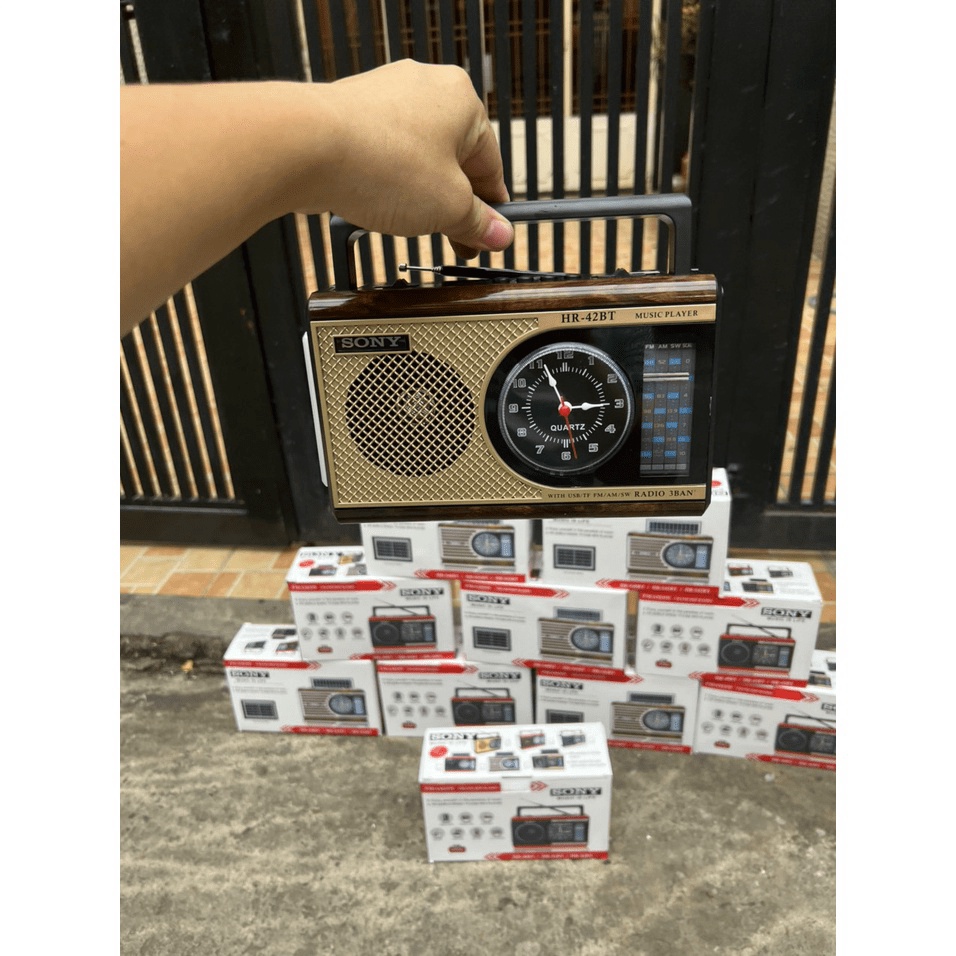 MT MAX Đài FM Bluetooth Sony HR-40BT Loa bluetooth kết hợp đài radio Tích hợp đồng hồ và đèn pin Phong cách cổ điển vint