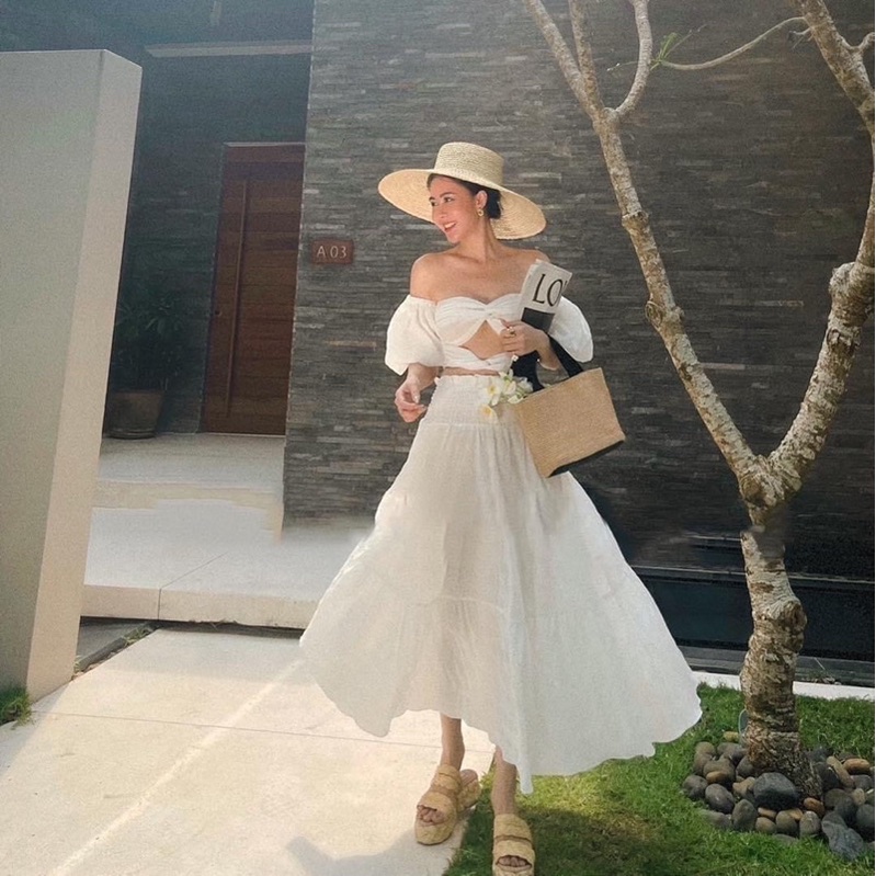 Váy đầm maxi trắng xốp khoét đi biển đi du lịch áo có bra