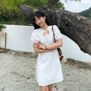 Váy xoè chữ A chất đũi cộc tay thắt nơ ngực, Đầm buộc nơ hở ngực ngắn tay babydoll