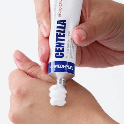 Kem dưỡng Phục Hồi Da Centella Medi-peel 30ml