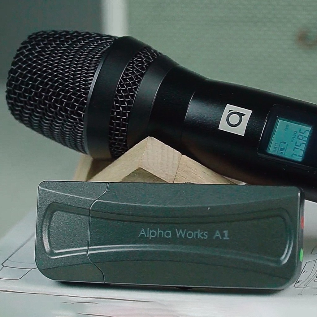 Micro không dây ALPHA WORKS A1 Cận Audio