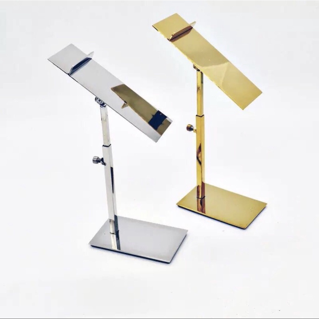 cây inox trưng bày giày, kệ inox mạ vàng trưng bày giày,dễ dàng điều chỉnh độ cao