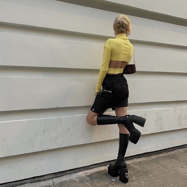 Chân váy kiểu vải dù dây đan phía trước hot 2021