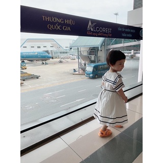 Đầm trắng thuỷ thủ cho Bé