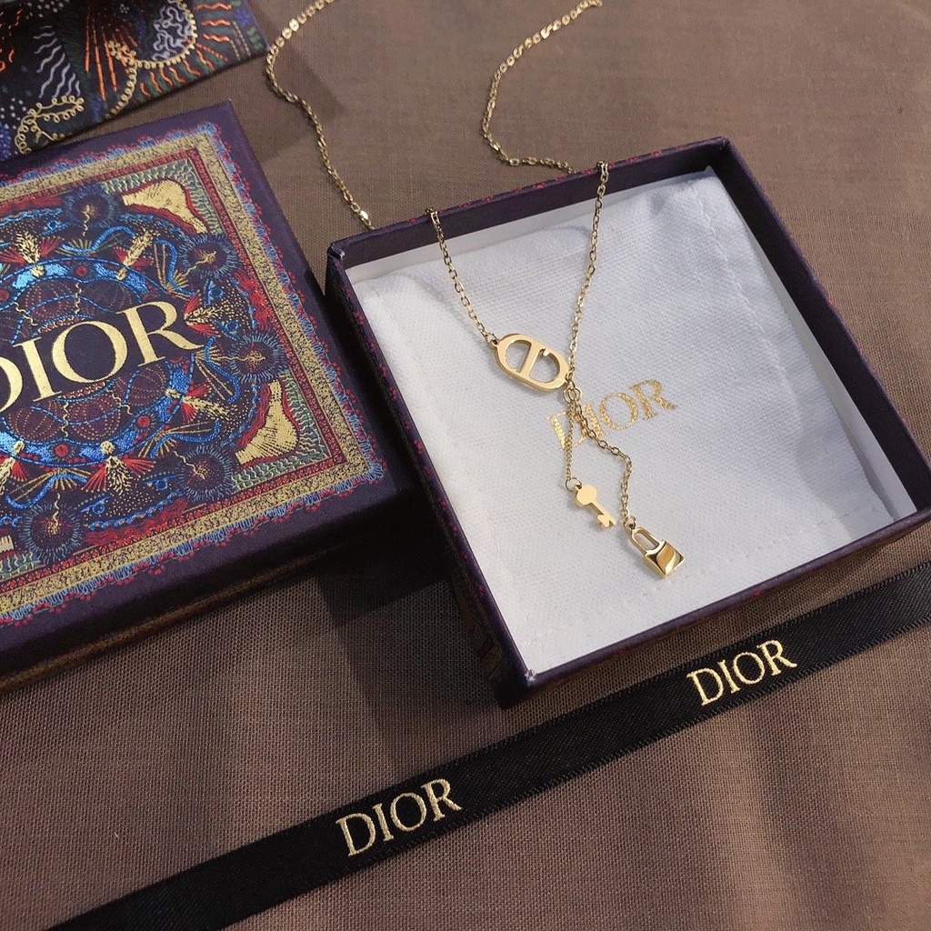 Dây chuyền choker mặt chữ Dior phong cách Hàn Quốc thời trang cho nữ