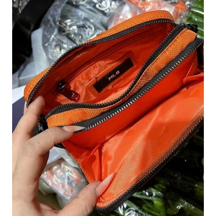 Set túi MLB hộp đeo chéo nam nữ kèm charm ví hàng chuẩn size 18