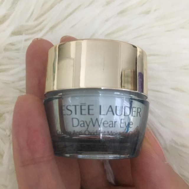 Kem mắt estee lauder