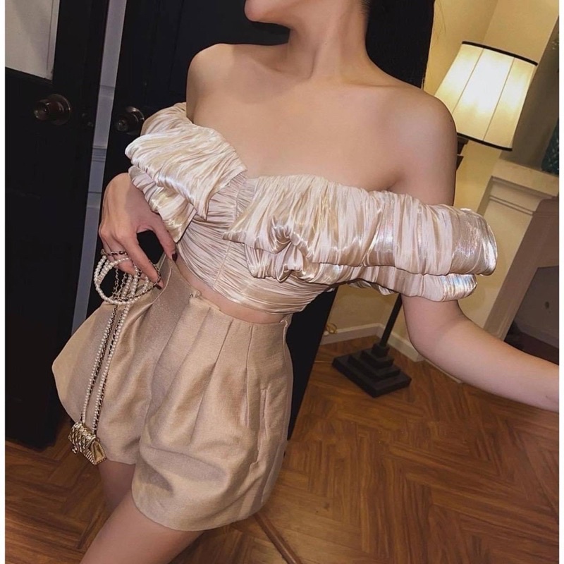 ‼️‼️lên mã hot cuối tuần cho chị em mình nha Set áo tơ bẹt vai + quần sọt,chất xốp đang hot lắm nè Sỉ #220k/1 set chất