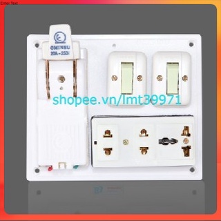 Bảng điện ba ổ 2 công tắc có cầu dao