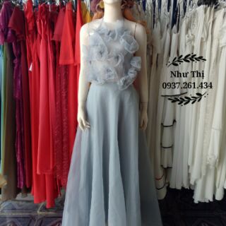 Dạ hội xốp cổ yếm váy xòe