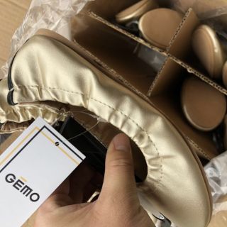 Giầy búp bê