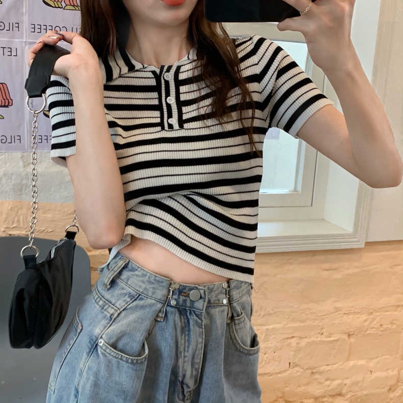 【ZHELIHANGFEI】 / Áo Sweater polo Ngắn Tay Vải Lụa Lạnh Mỏng Kẻ Sọc Có Cổ Thời Trang Mùa Hè Mới Cho Nữ