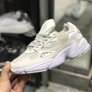 [Ảnh tự chụp] Giầy thể thao sneaker FALCON trắng sữa
