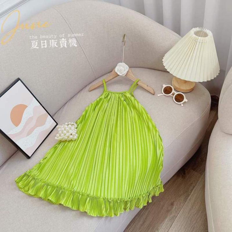 Váy xếp ly cho bé