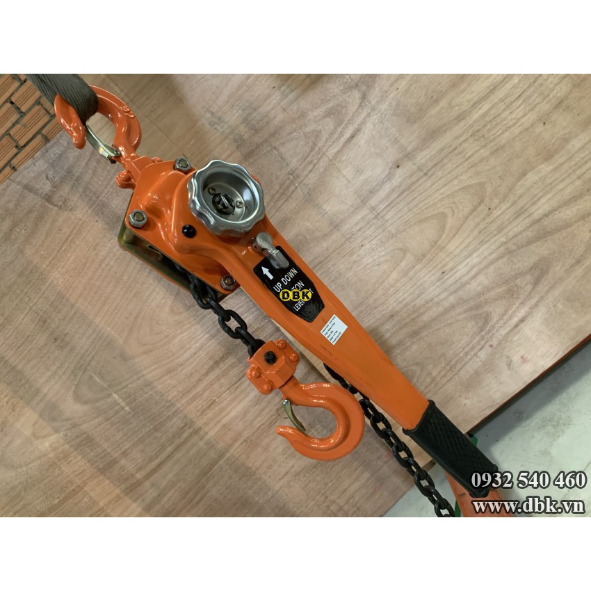 Pa lăng xích lắc tay DBK 1,6 Tấn 1,5 Mét