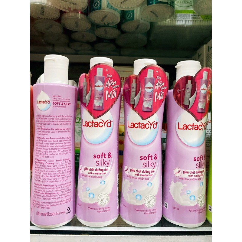 Dung dịch vệ sinh phụ nữ LACTACYD các loại cao cấp.