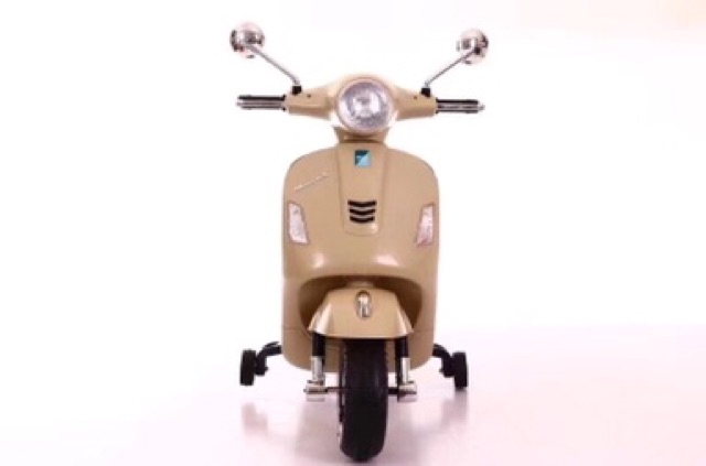 ☘️ Xe máy điên vespa LX125. Ibox cho shop để chọn màu nhé😘😘