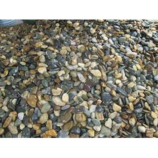 đá cuội suối trang trí sân vườn