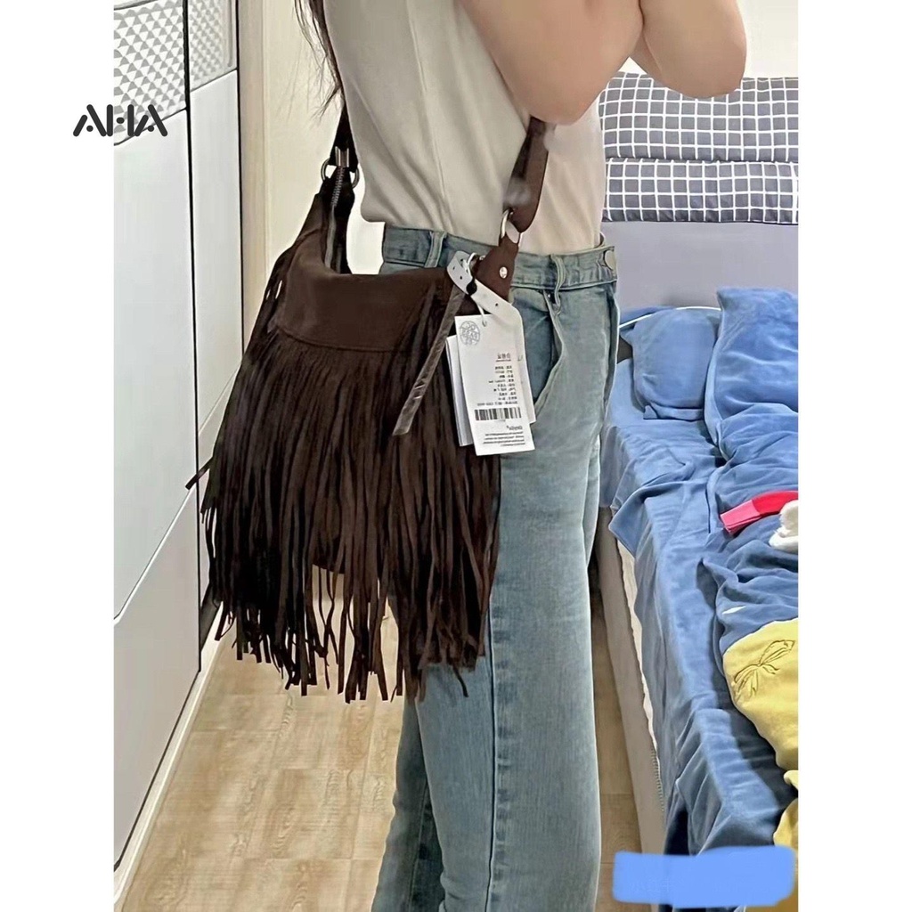 Túi xách AHA Official thời trang tua rua