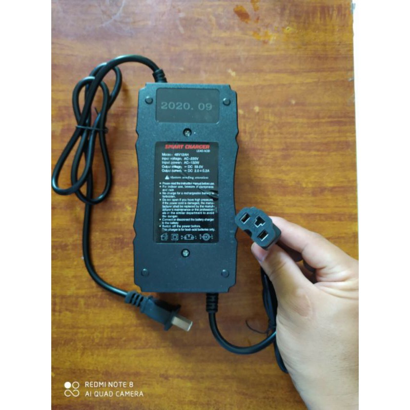 Sạc xe điện 48V-12AH dùng cho xe điện Yamaha, honda, M133..tự ngắt chống phồng ắc quy