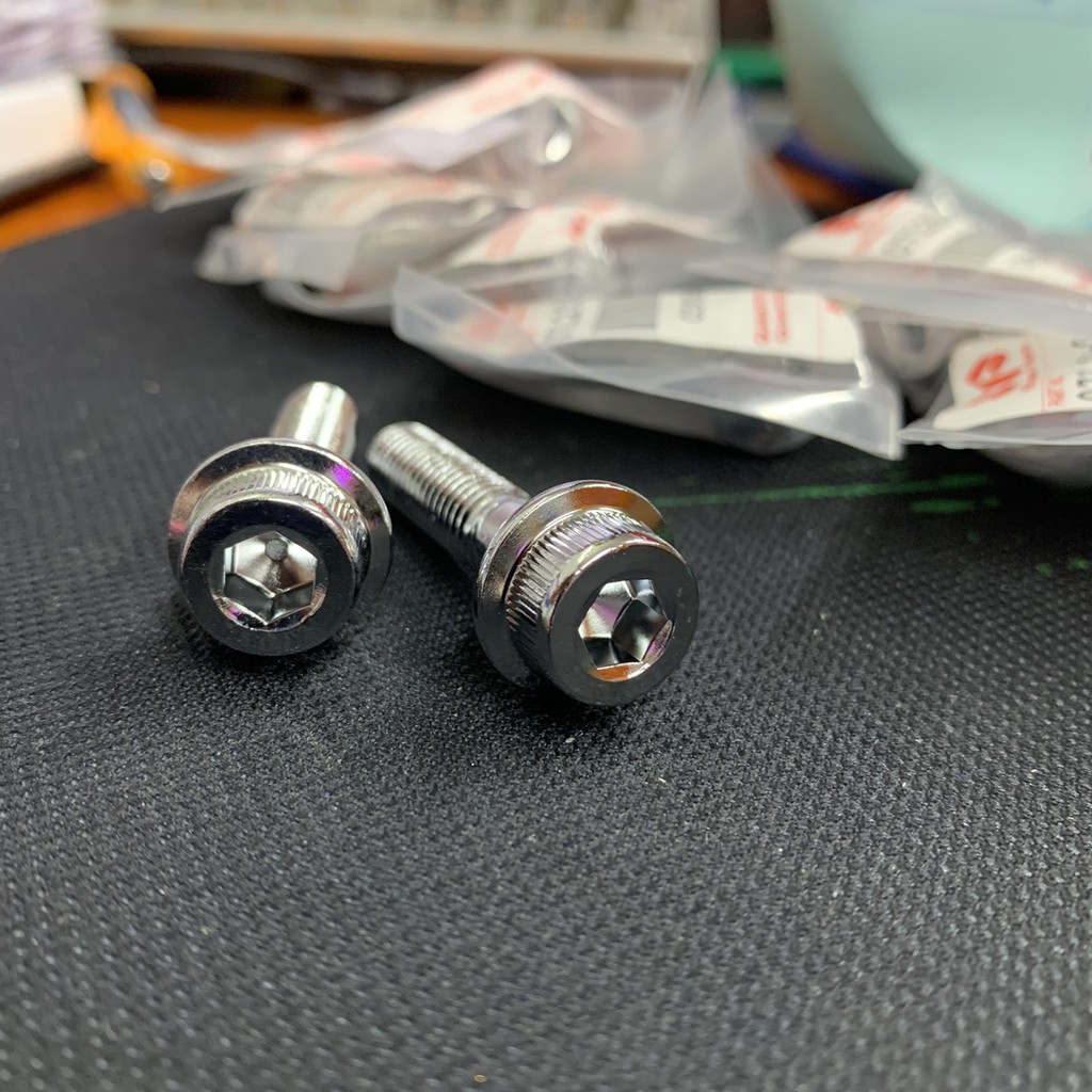 Ốc lục giác treo pô sport zin - xipo - rgv ( giá 1 con )