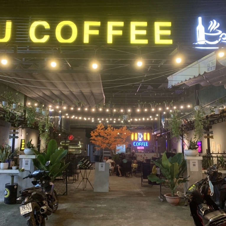 Dây đèn trang trí ngoài trời dùng cho quán cà phê, trà chanh, trà sữa... 10m 20 bóng, 7,5m 15 bóng 5m 10 bóng