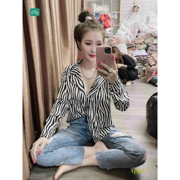 Áo sơ mi hoạ tiết ngựa vằn