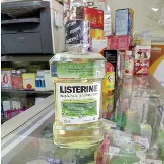 Nước súc miệng Listerin 250ml trà xanh