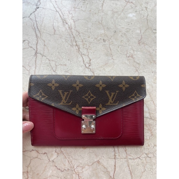 Ví LV da Monogram canvas kết hợp epi siêu xinh