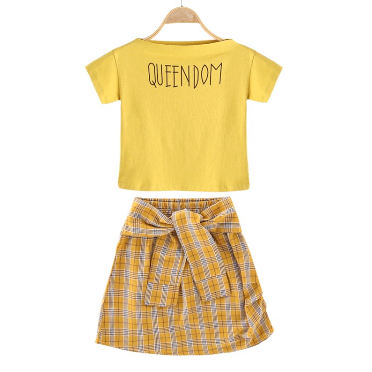 Trendy Korean-style baby girl outfit and skirt