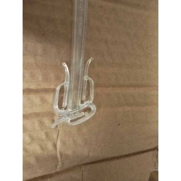 Móc treo đồ lót nhựa nhẹ