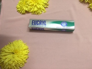 Kem đánh răng Eucryl 62g