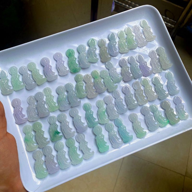Mặt Dây Chuyền Quan Âm Đứng Ngoc Phỉ Thúy Kèm Dây Đeo Cổ