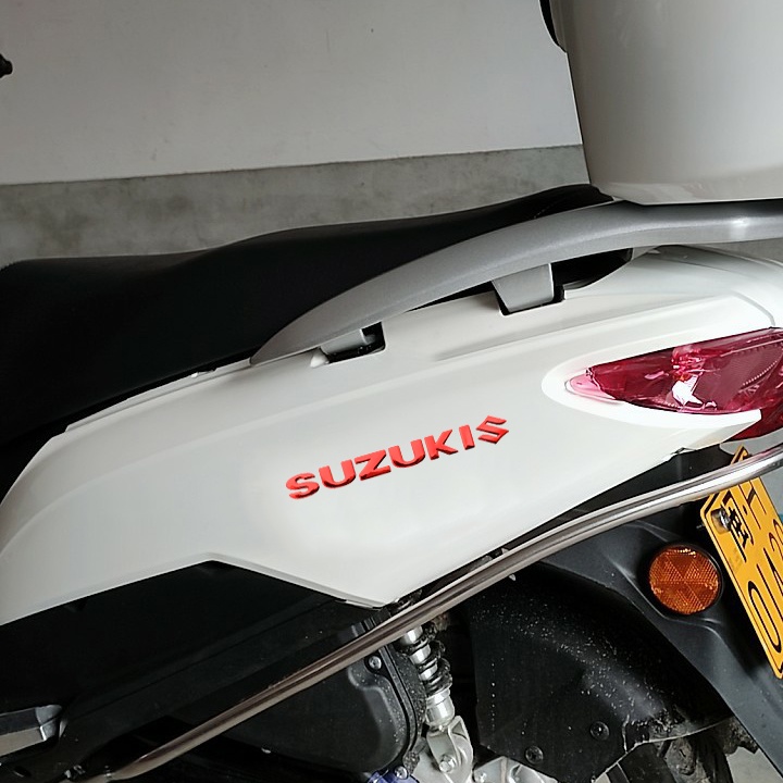 Decal 3d Chữ Suzuki Trang Trí Xe Hơi