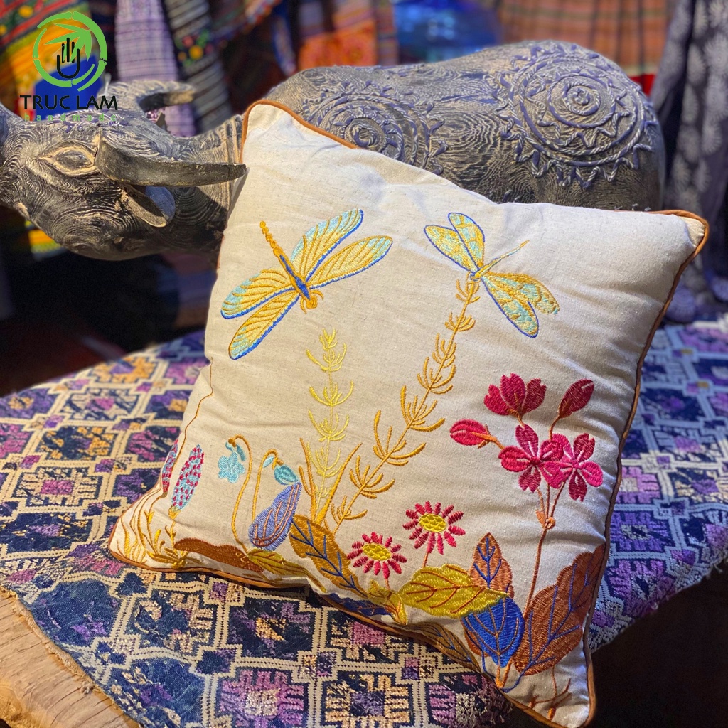 Gối/Vỏ Gối Vuông Tựa Lưng Sofa(45x45) Trang Trí Phòng Vải Linen Thêu Thủ Công Hình Chuồn Chuồn Hoa Lá- Trúc Lâm Handmade