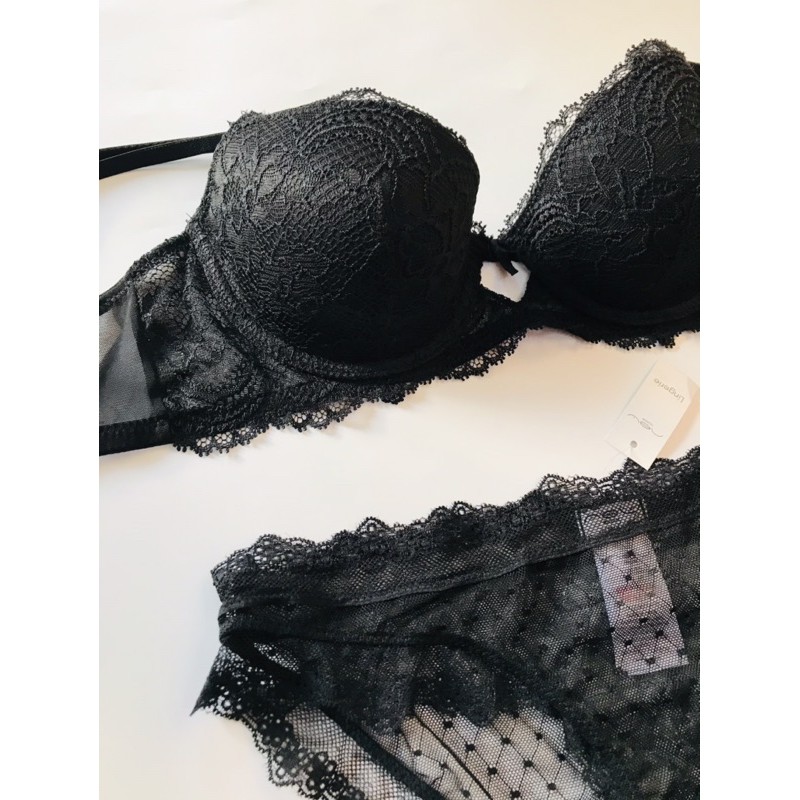 Set Nội Y xuất Dư
