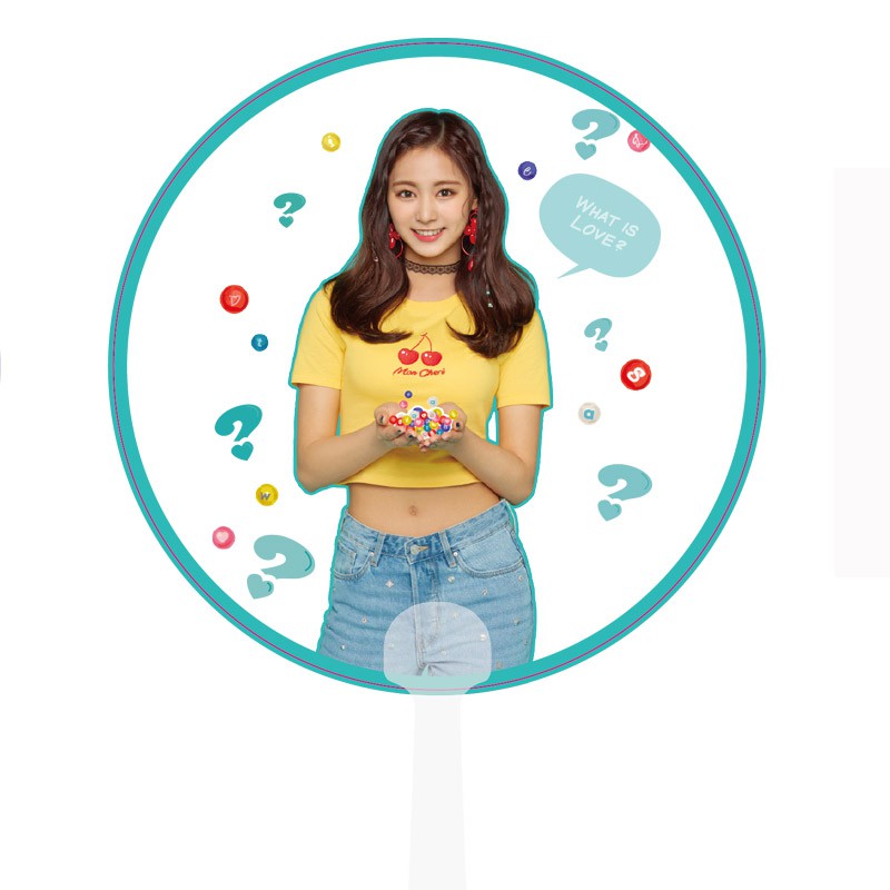 Quạt nhựa cầm tay TWICE What is love?