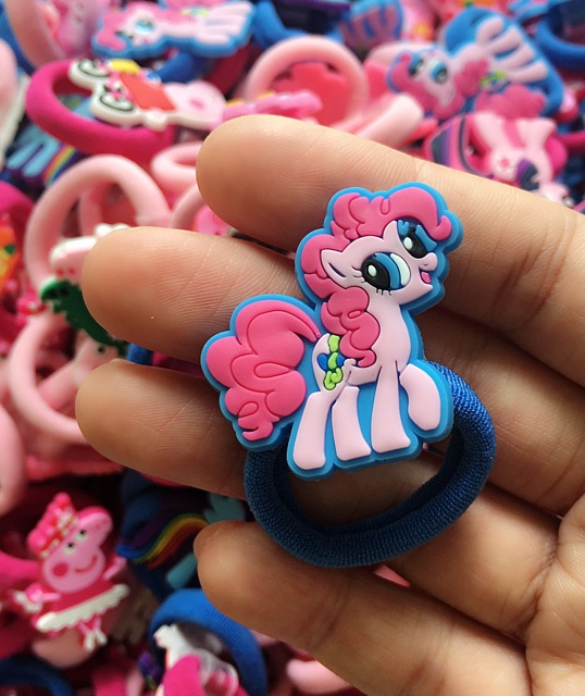 Cột tóc hình ngựa Pony và heo Peppa xinh xắn, bé nào cũng thích