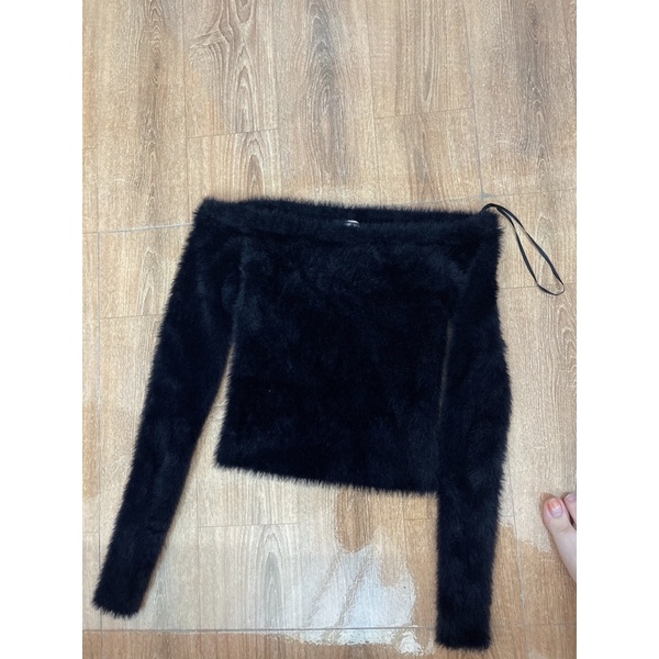 Áo len lông thỏ H&M sz Xs