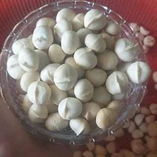 Nhân mắc ca sấy daklak đặc biệt hạt tròn đều