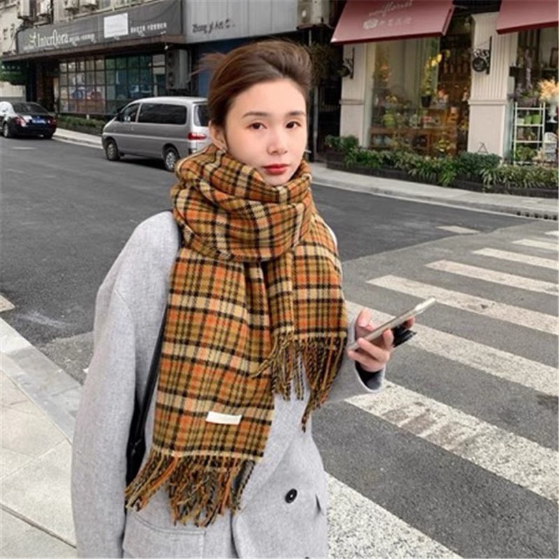 Khăn quàng cổ MU GUA ZHI PIN（MG STUDIO）kẻ sọc màu bí ngô